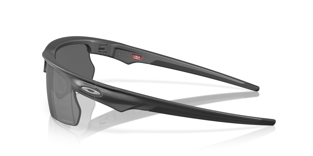 Oakley BiSphaera in Steel mit Prizm Black Gläsern, seitlich