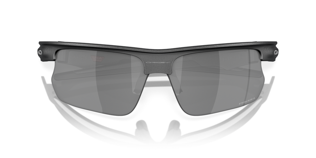 Oakley BiSphaera in Steel mit Prizm Black Gläsern, als Frontdetail