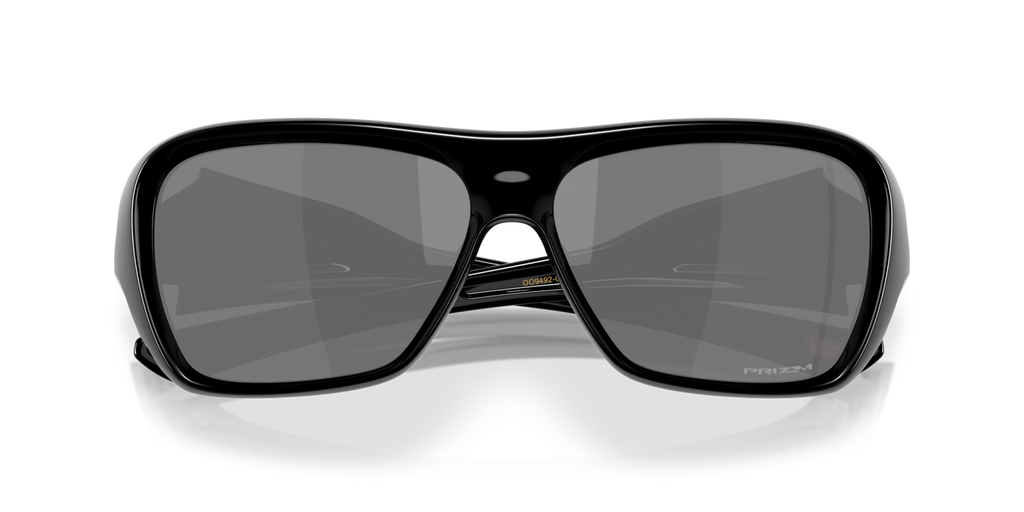 Oakley Chaminade in Polished Black mit Prizm Black Gläsern, als Frontdetail