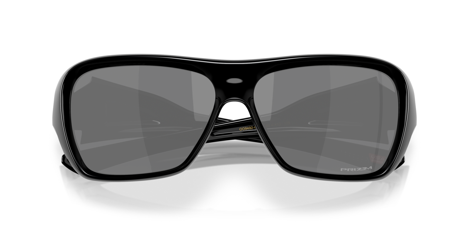 Oakley Chaminade in Polished Black mit Prizm Black Gläsern, als Frontdetail