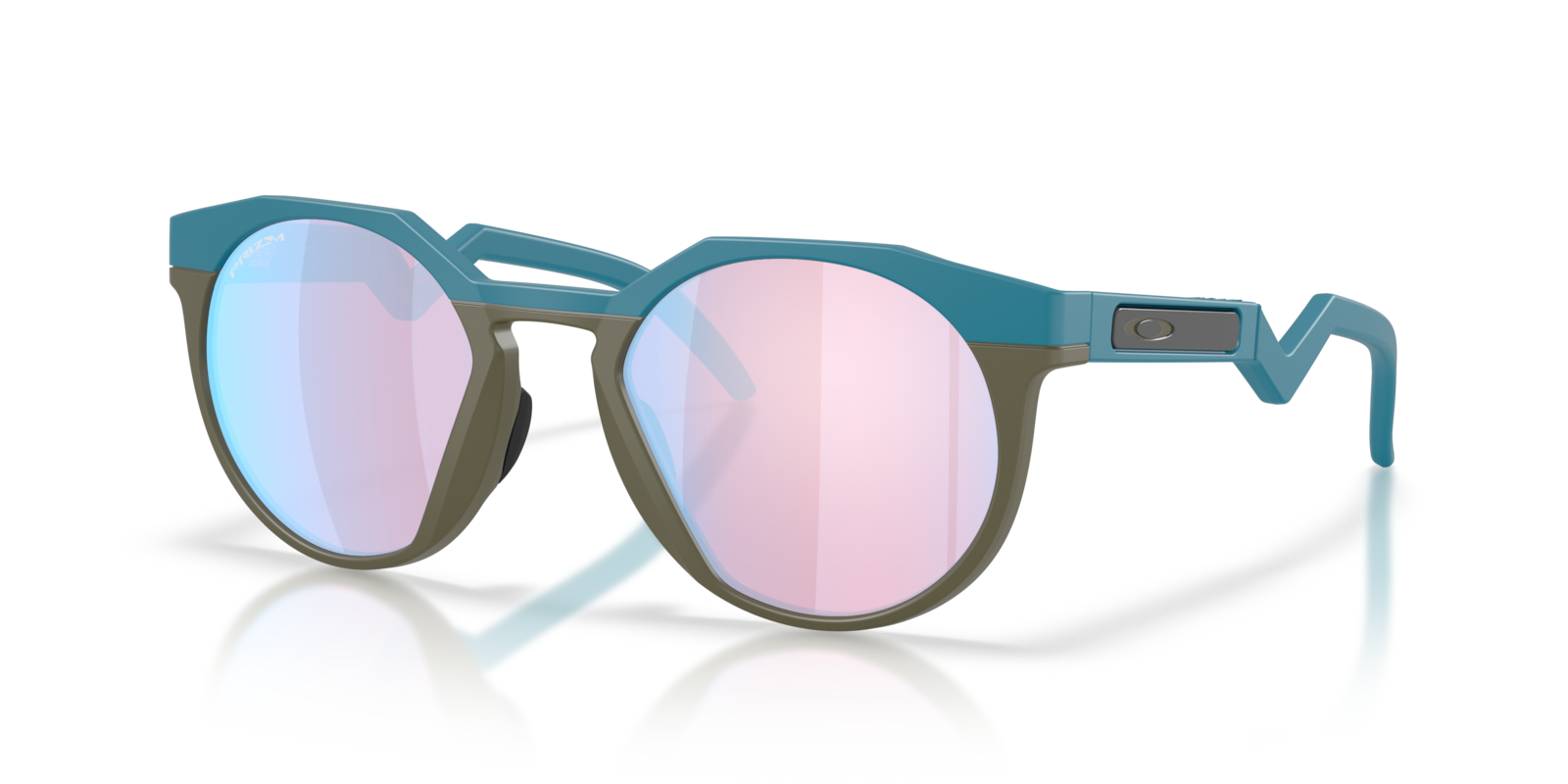 Oakley HSTN in Matte Balsam mit Prizm Snow Sapphire Gläsern, schräg von vorn