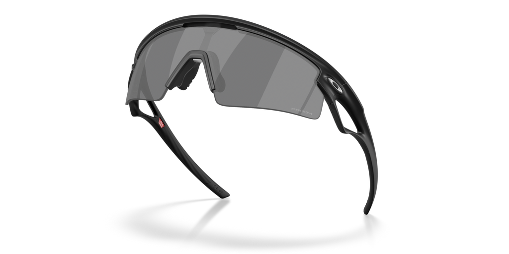 Oakley Sphaera Strike in Matte Black mit Prizm Black Gläsern, von innen