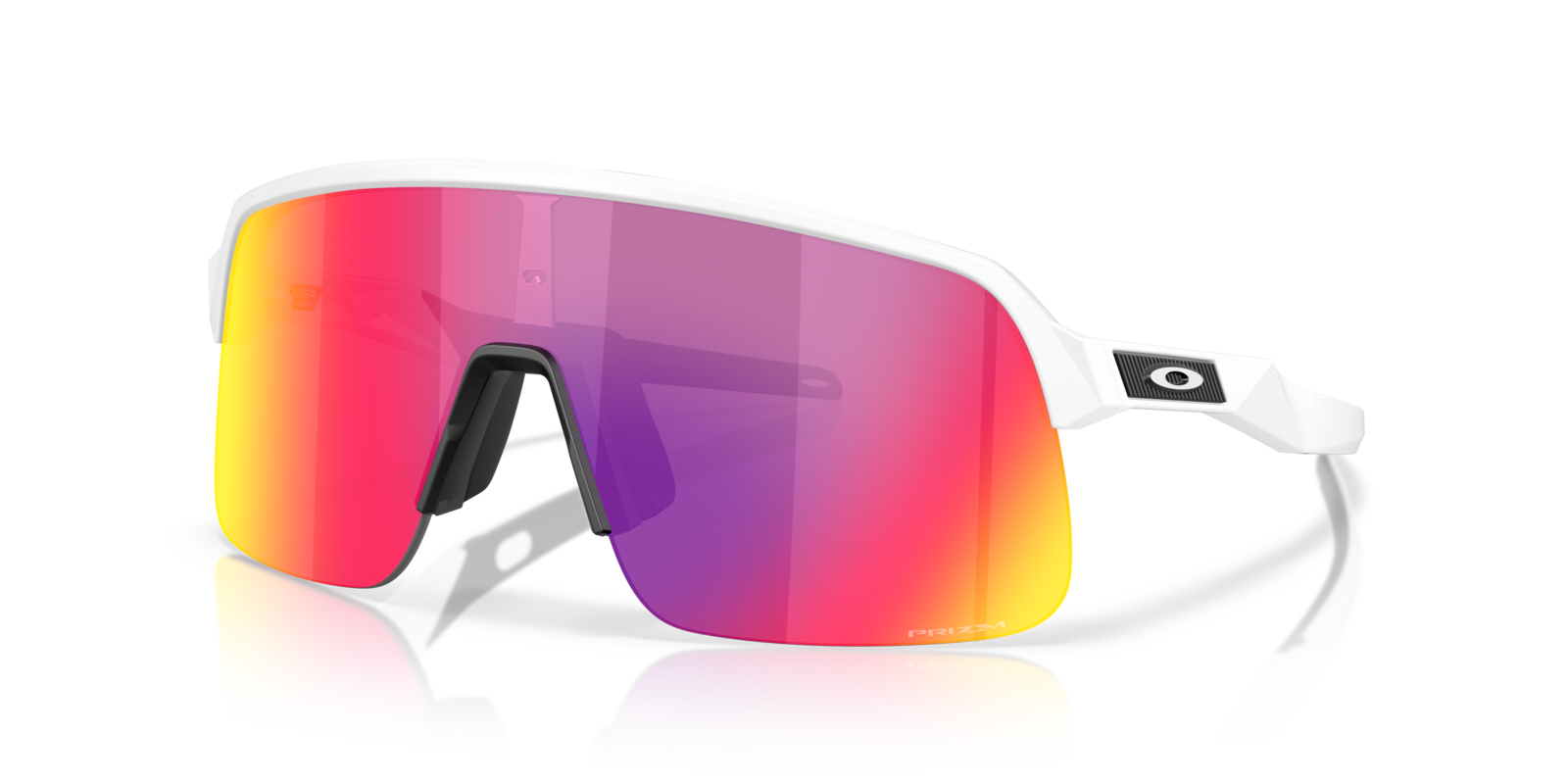 Oakley Sutro Lite S in Matte White mit Prizm Road Gläsern, schräg von vorn