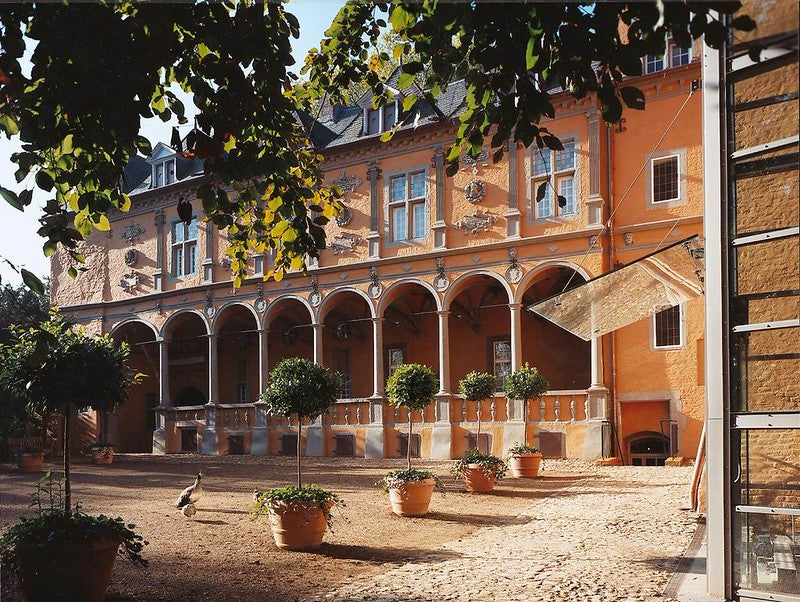 Schloss Rheydt als mögliches Ziel einer Fahrradtour in Mönchengladbach